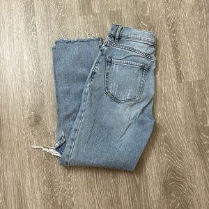 Pacsun denim worn once. High rise straight.